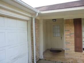 Building Photo - 3243 Battle Ridge Ln