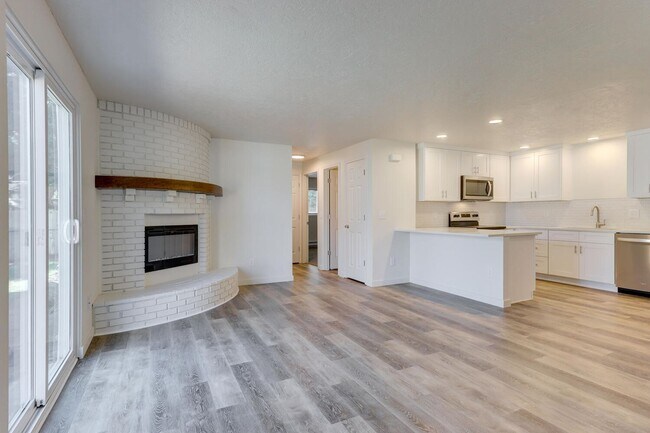 Building Photo - Hoff Dr. Duplex