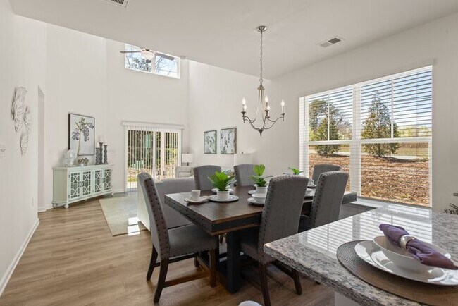 Foto del edificio - Now Available – Highly Sought-After Cary 3BR at Arbor Mill Townhomes!