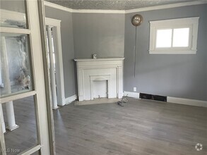 Building Photo - 13321 Gainsboro Ave