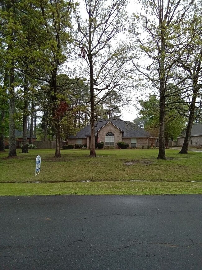 Foto del edificio - ****Woodlake South****MUST SEE**