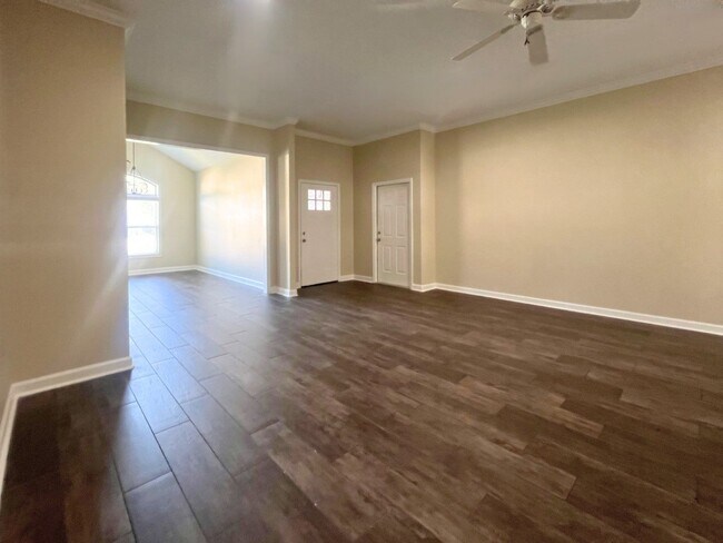 Building Photo - 107 Kathryne Bailey Dr