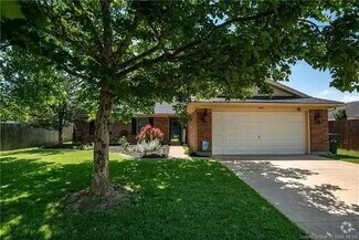 Building Photo - 3416 Alvin Dr