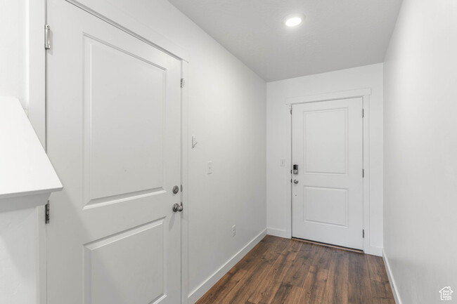 Building Photo - 1848 S 410 W