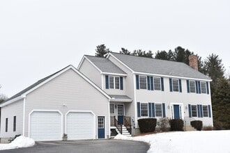 Building Photo - 41 Christmas Tree Ln