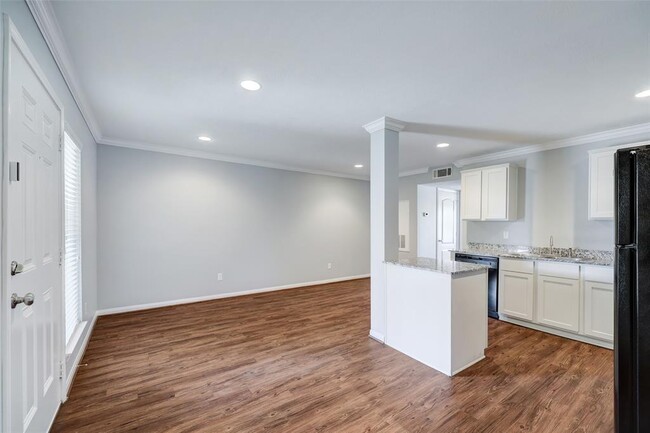 Foto del edificio - 835 Heights Blvd