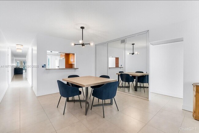 Foto del edificio - 2401 Antigua Cir