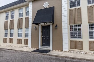 Building Photo - 317 E Amelia St