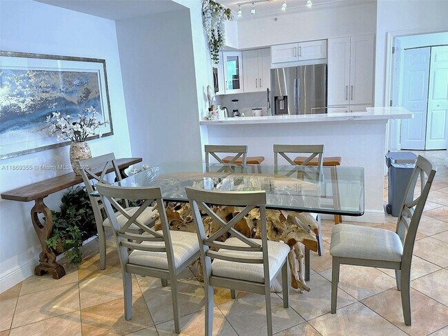 Building Photo - 2080 S Ocean Dr