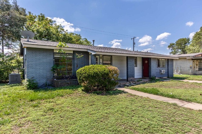 Building Photo - 214 Antrim Dr