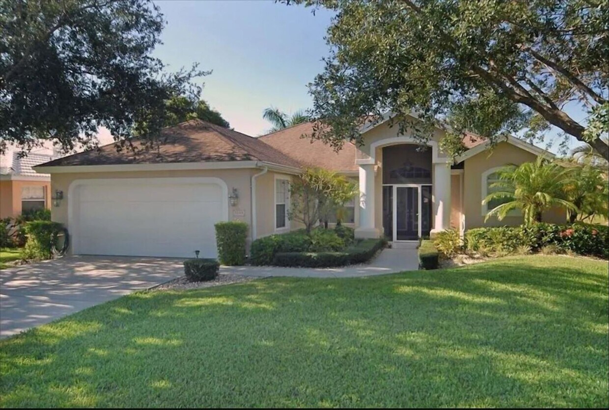 Primary Photo - ***FURNISHED SEASONAL RENTAL***POOL HOME**...
