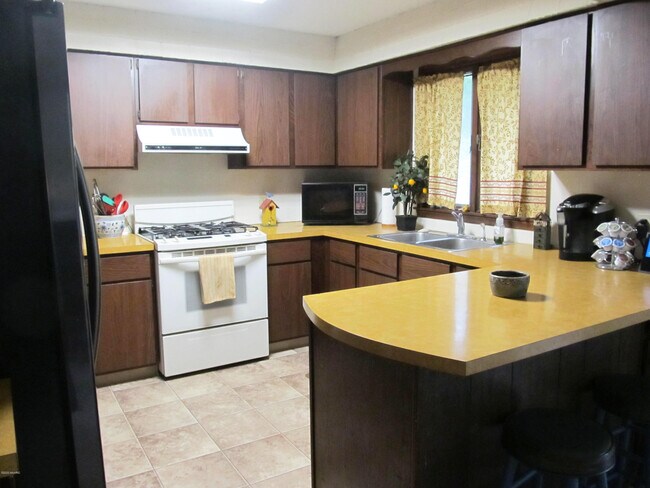 Foto del edificio - 625 S Shore Dr