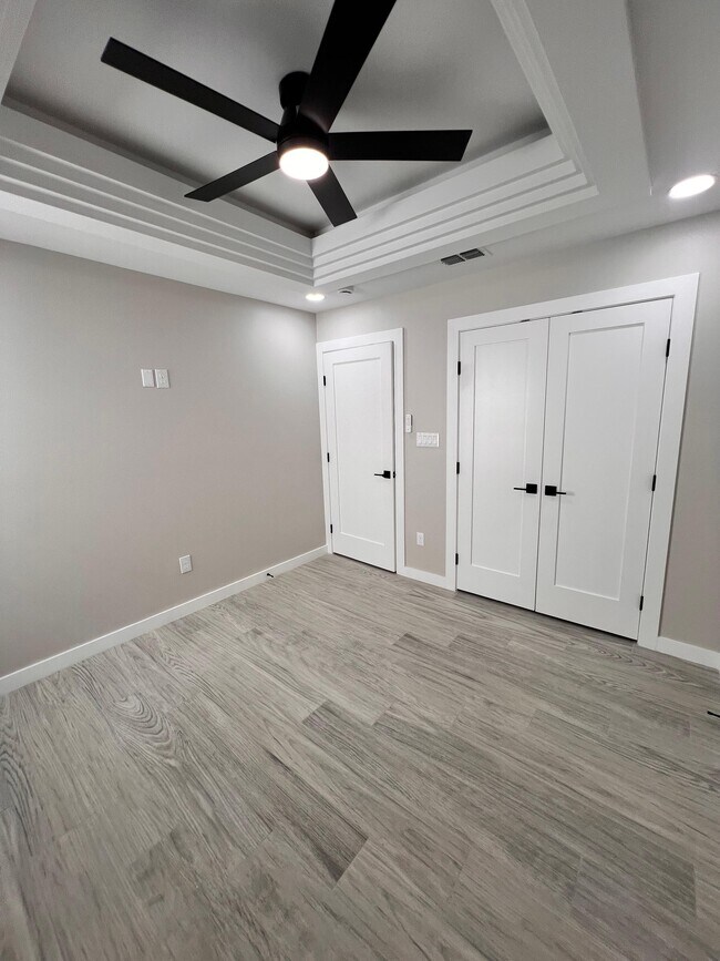 Building Photo - 2218 Corales St