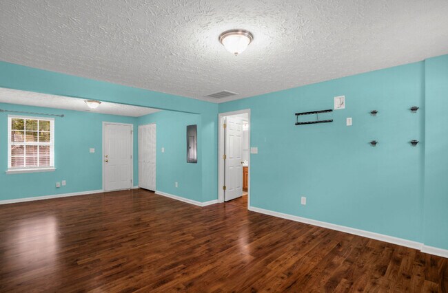 Building Photo - 1812 Shiva Ct