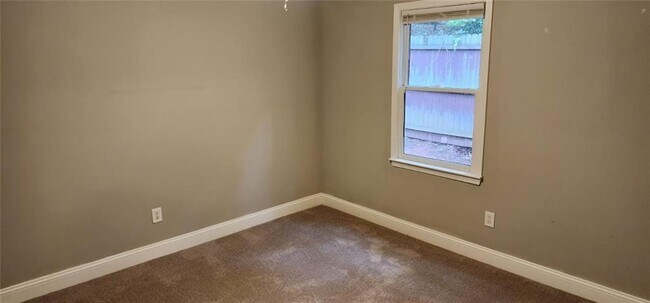 Building Photo - 525 Rustwood Dr