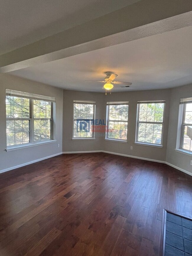 Building Photo - 6776 S Ivy St