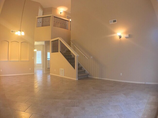 Foto del edificio - Northeast El Paso/Sandstone Ranch 4 bed Re...
