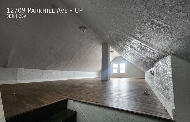 Building Photo - 12709 Parkhill Ave