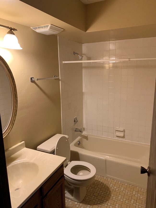 Building Photo - 1353 Crab Apple Ct