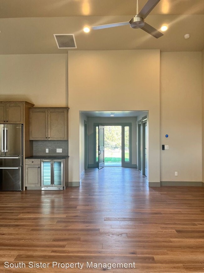 Building Photo - 3 br, 3 bath House - 2525 Thrush Ct.