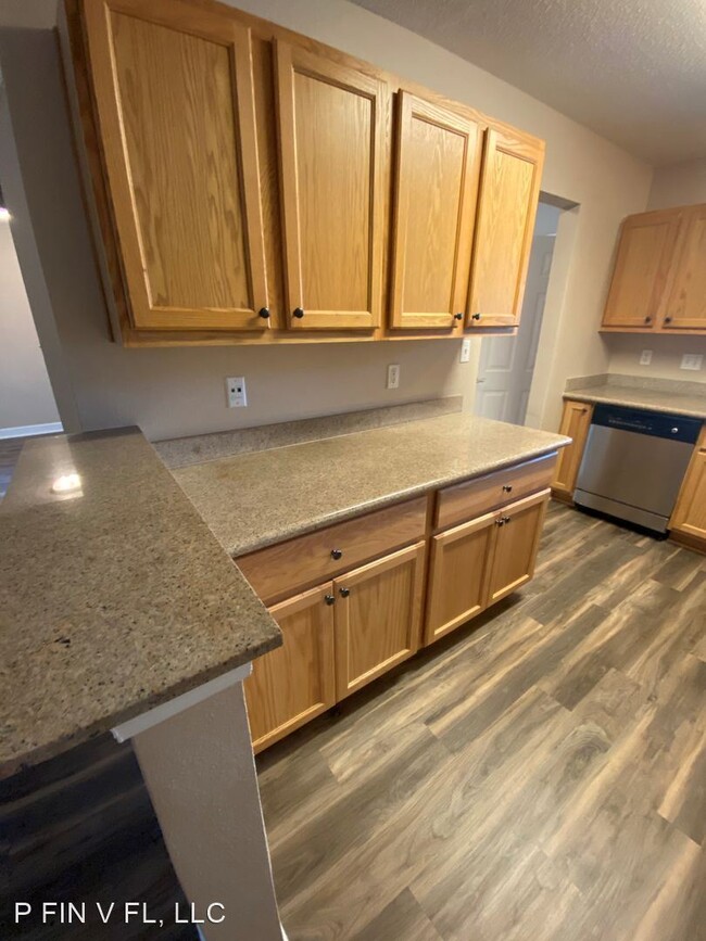 Building Photo - 3 br, 2 bath House - 32 Laiken Ct