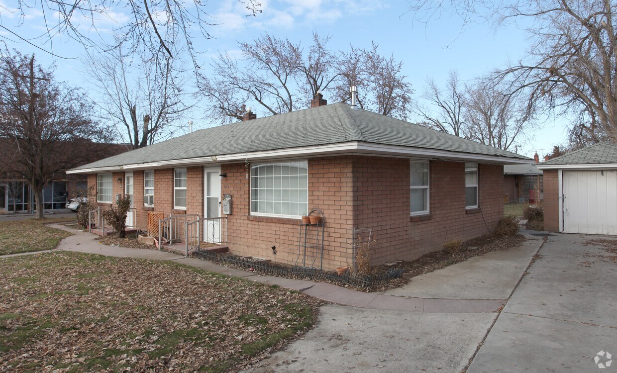 Building Photo - 910 S Robert St