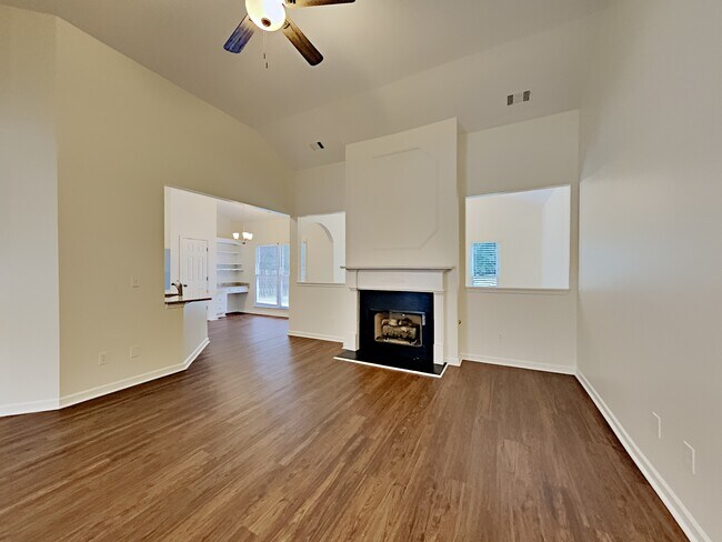 Building Photo - 1590 Hill Crossing Court