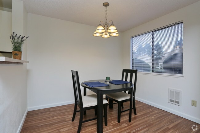 1 bedroom dining room - Crystal Springs Apartments