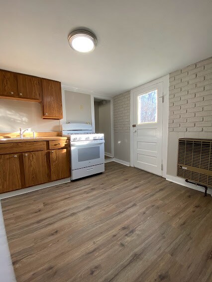 Foto del edificio - 10 Parker Ln