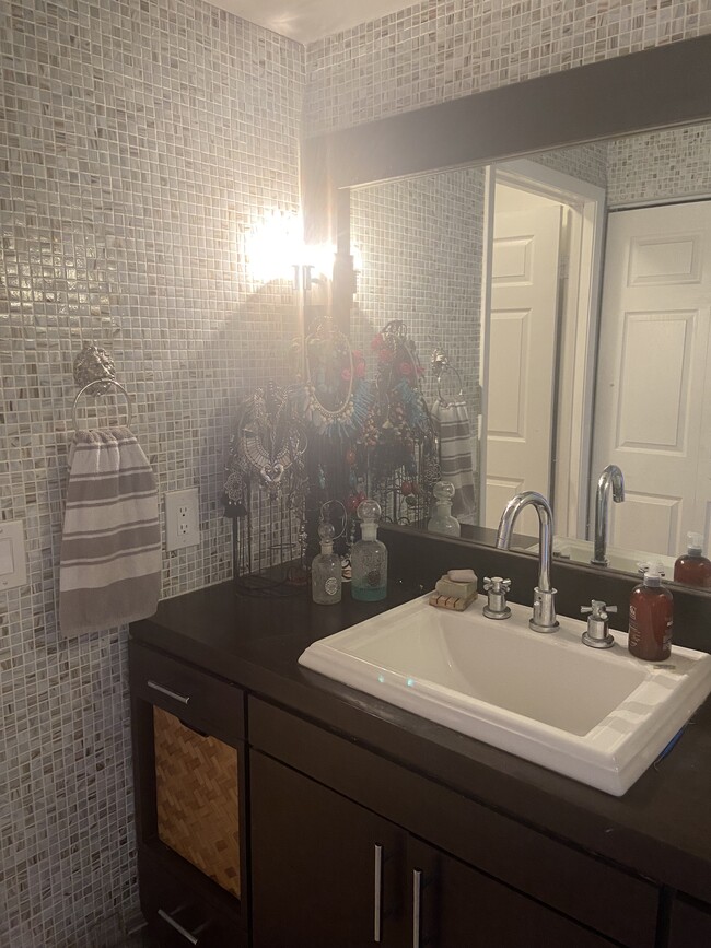 Foto del edificio - 9770 NW 51st Ln