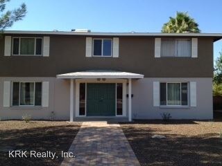 Primary Photo - 6 br, 3 bath House - 1123 E Loma Vista Dr