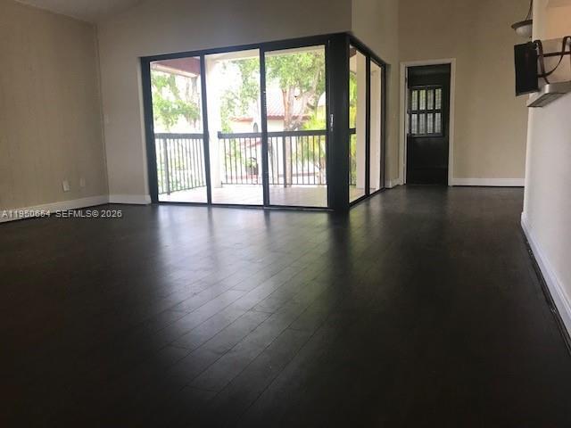 Foto del edificio - 337 Ives Dairy Rd