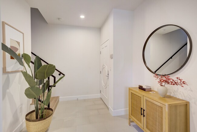 Foto del edificio - 1744 Granville Ave