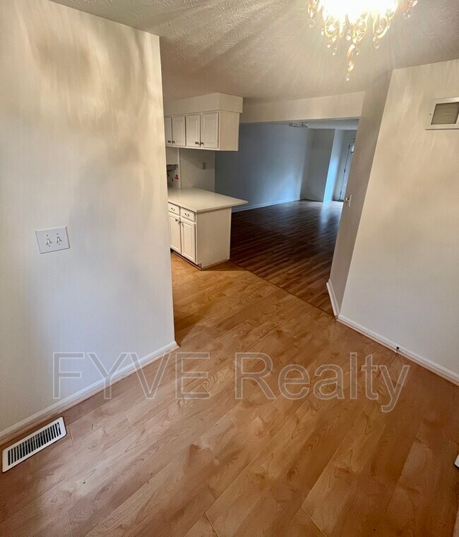 Foto del edificio - 2071 Stratford Ct