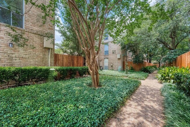 Building Photo - 4629 Wild Indigo St