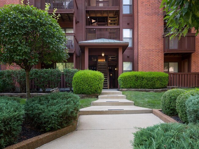 Building Photo - Chesterfield Village Apartments