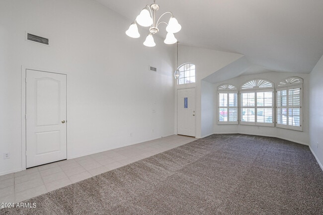 Building Photo - 9833 W Yukon Dr