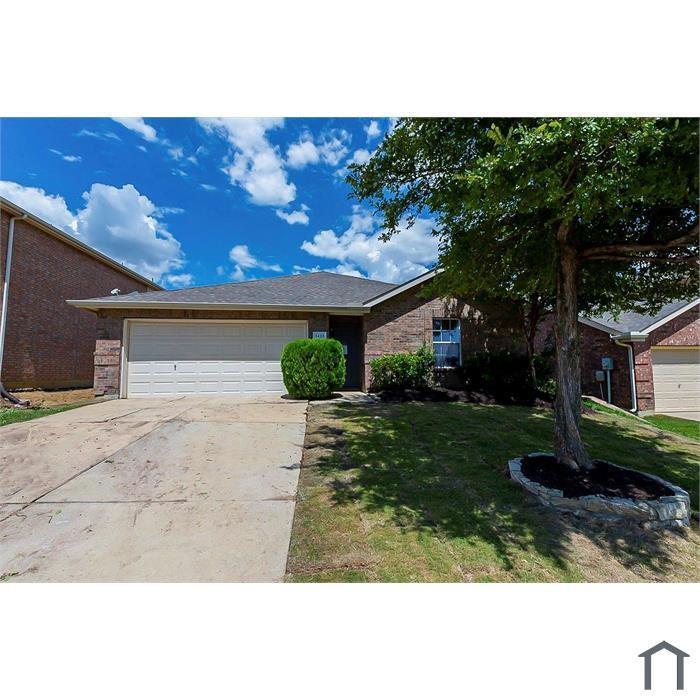 Primary Photo - 1425 Waterford Dr