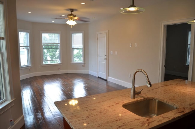 Photo - 5 Sudan St Apartment