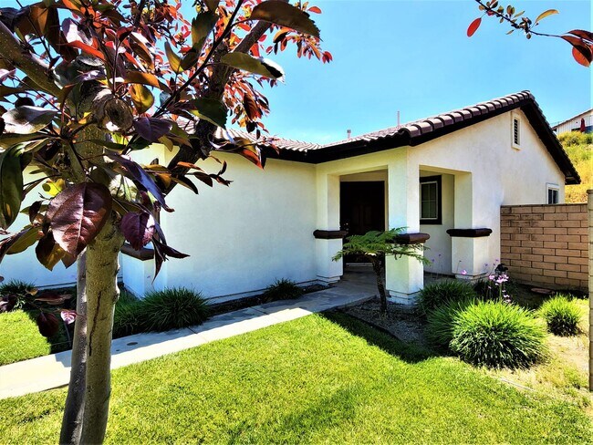 Building Photo - Beautiful Single Story Home, McVicker Cany...