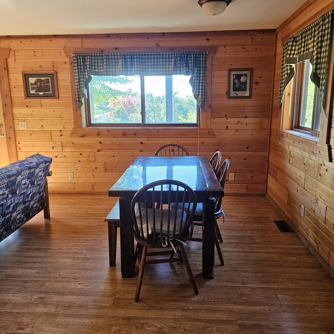 Building Photo - 457 Overlook Ct