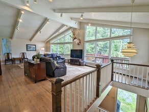 9380 Mendenhall Loop Rd