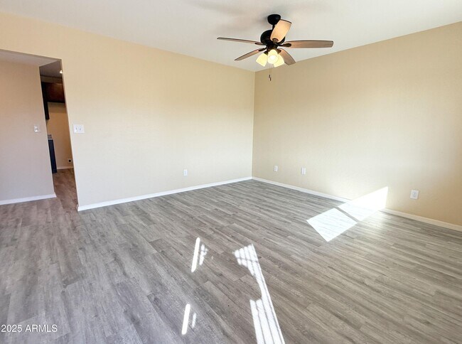 Foto del edificio - 1848 W Carson Rd