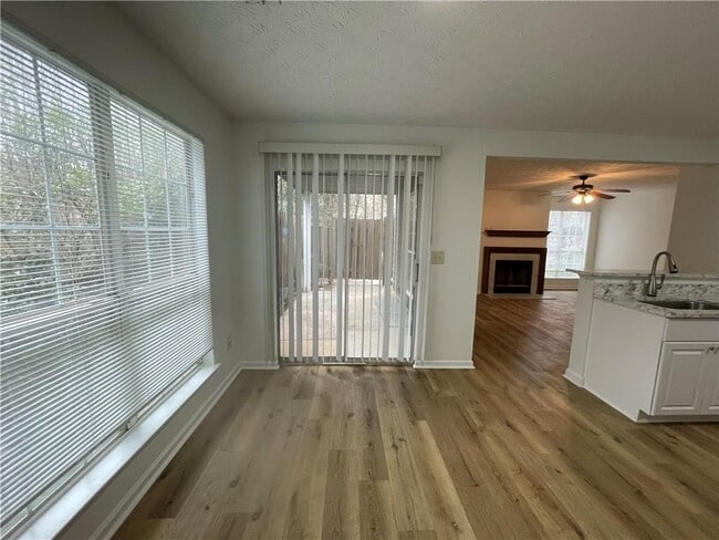 Building Photo - 816 Wuthering Way