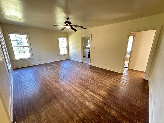 Foto del edificio - 2 bed home!