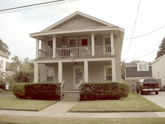 Primary Photo - 125 E 39th St