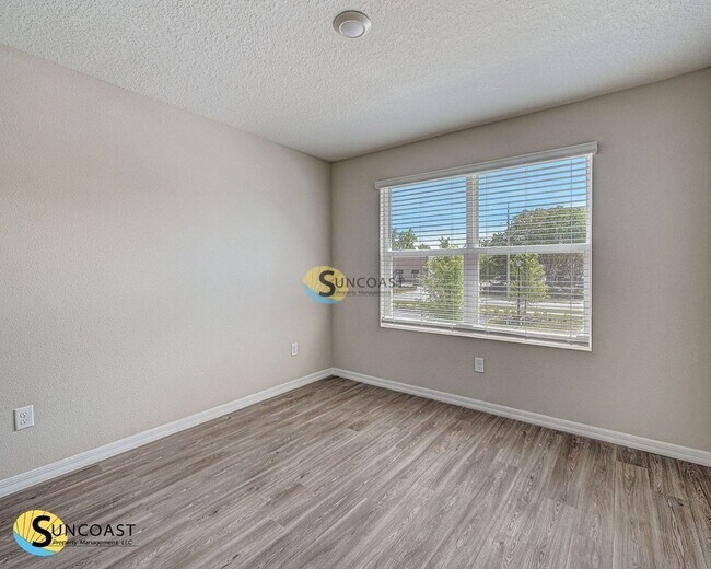 Foto del edificio - 9588 Hood Rd