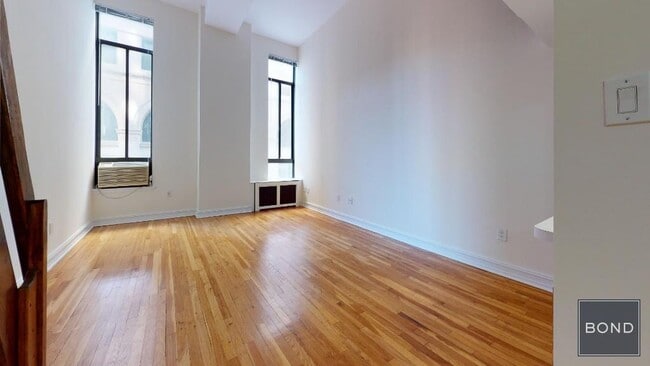Building Photo - 1 Astor Pl