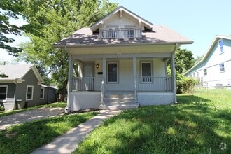 Building Photo - 2906 W 44th Ave