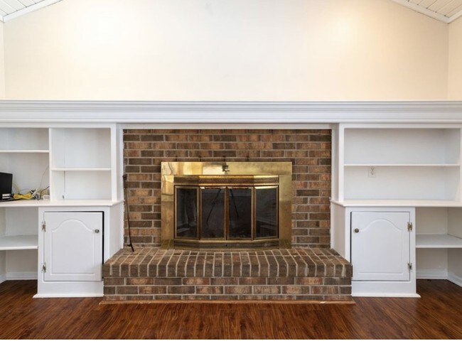 Foto del edificio - 2116 Hearthstone Dr